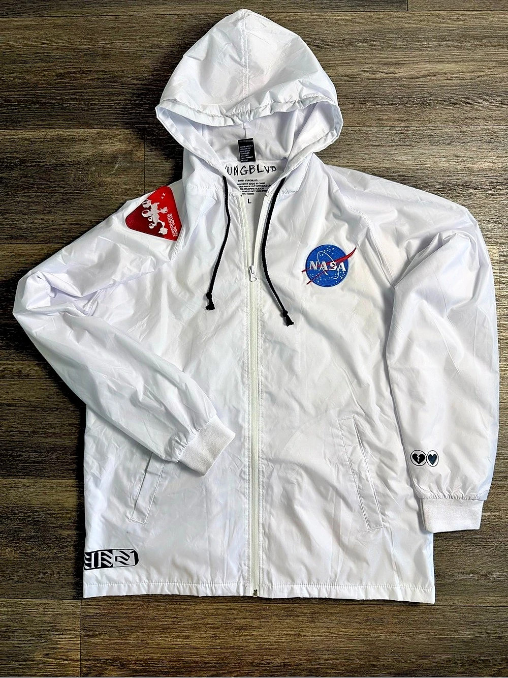 YUNGBLUD NASA Jacket White NASA Graphic Hooded Jacket Size Large